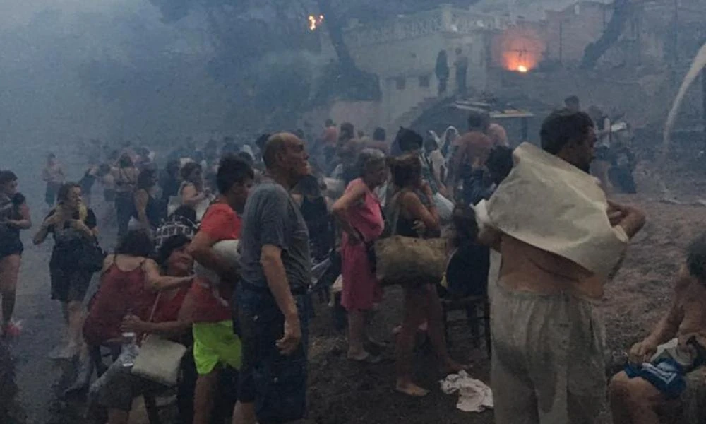 Εφιαλτικές περιγραφές στο "φως" για το Μάτι: «Δεν υπήρχαν πυροσβεστικά - Οι άνθρωποι όπου έβλεπαν καρότσα ανέβαιναν»